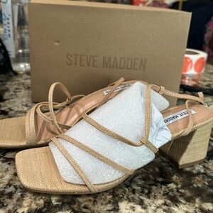 NEW IN BOX STEVE MADDEN ALYCE RAFFIA STRAPPY CITY SANDALS SZ 10